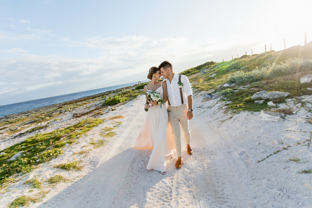 Alis & Adam 